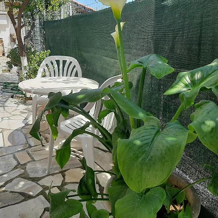 Cozy Flat In Nea Makri Lejlighed Eksteriør billede