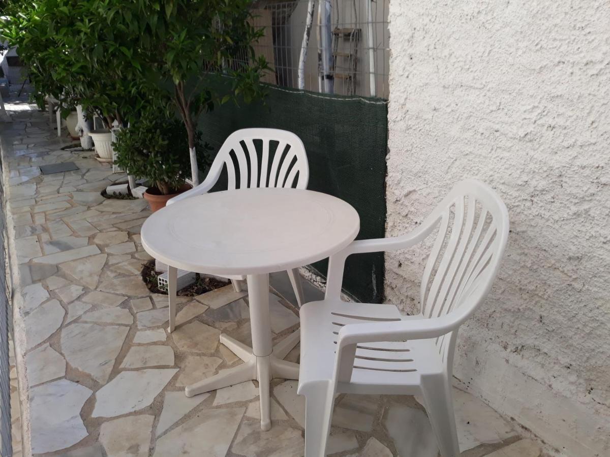 Cozy Flat In Nea Makri Lejlighed Eksteriør billede