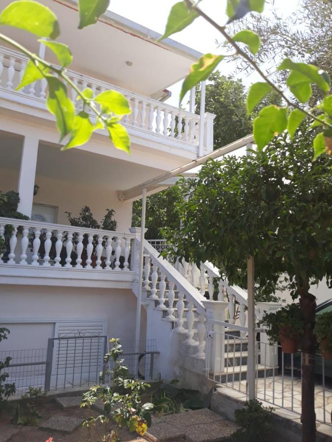 Cozy Flat In Nea Makri Lejlighed Eksteriør billede