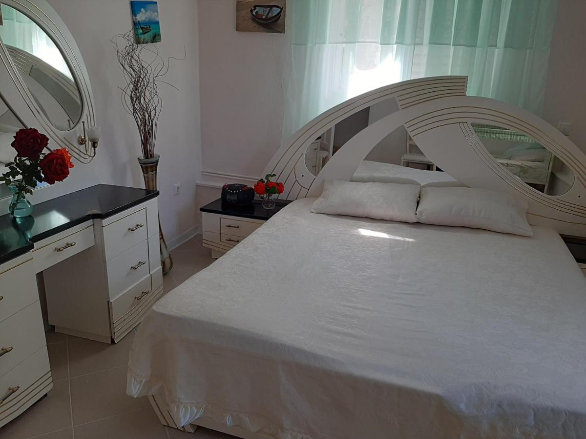 Cozy Flat In Nea Makri Lejlighed Eksteriør billede