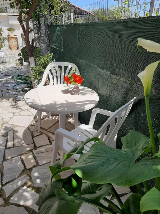 Cozy Flat In Nea Makri Lejlighed Eksteriør billede