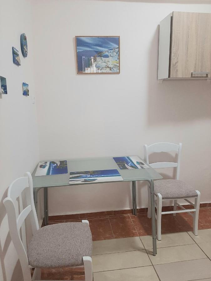 Cozy Flat In Nea Makri Lejlighed Eksteriør billede